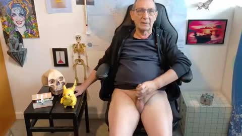 Snapshot of hansi63 chatting on September 2025 10:50:01 AM charly online show from September 2025 10:50:01 AM