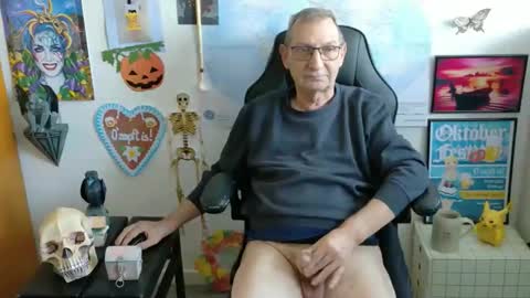 Snapshot of hansi63 chatting on September 2025 10:42:01 AM charly online show from September 2025 10:42:01 AM