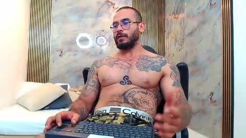 Snapshot of hanz_col chatting on January 2025 04:34:02 AM hanz_col online show from January 2025 04:34:02 AM