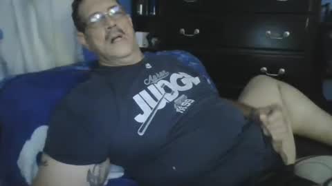 Snapshot of happyhappy4 chatting on October 2025 04:21:01 AM happyhappy4 online show from October 2025 04:21:01 AM