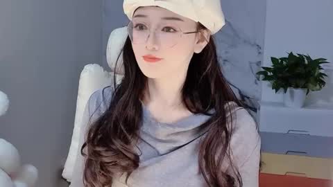 Snapshot of happysweetie168 chatting on December 2024 03:29:01 AM Daisy online show from December 2024 03:29:01 AM