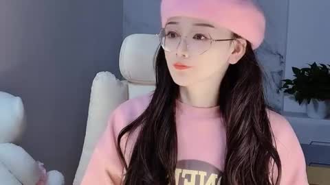 Snapshot of happysweetie168 chatting on December 2024 03:36:02 PM Daisy online show from December 2024 03:36:02 PM