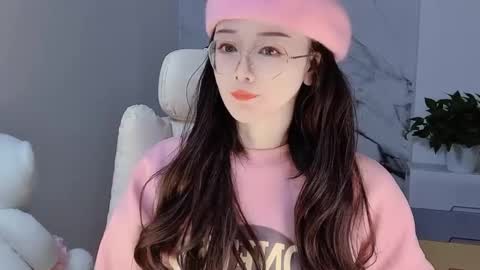 Snapshot of happysweetie168 chatting on December 2024 05:13:01 AM Daisy online show from December 2024 05:13:01 AM