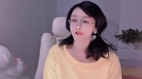 Snapshot of happysweetie168 chatting on January 2025 07:04:01 AM Daisy online show from January 2025 07:04:01 AM