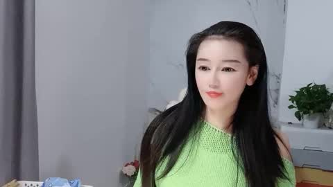 Snapshot of happysweetie168 chatting on December 2025 02:50:02 AM Daisy online show from December 2025 02:50:02 AM