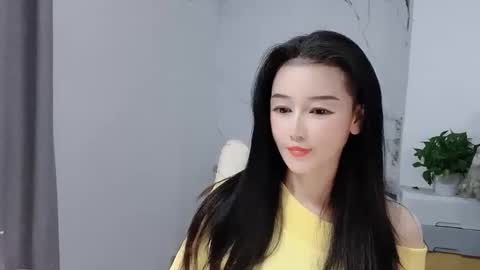 Snapshot of happysweetie168 chatting on December 2025 04:24:01 PM Daisy online show from December 2025 04:24:01 PM