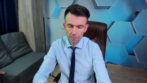 Steve online show from November 2025 01:43:01 PM