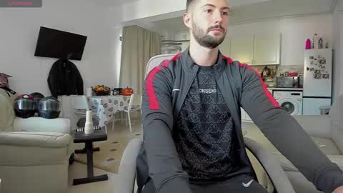 Snapshot of hard_chriss chatting on October 2025 12:49:02 PM Hard Cock online show from October 2025 12:49:02 PM