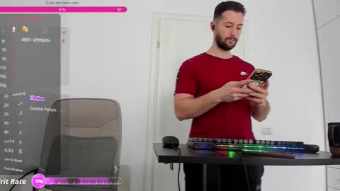 Snapshot of hard_chriss chatting on December 2025 08:54:01 AM Hard Cock online show from December 2025 08:54:01 AM