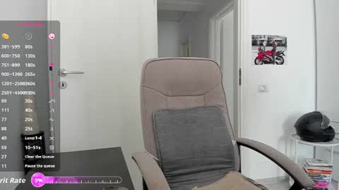 Snapshot of hard_chriss chatting on June 2026 05:57:01 AM Hard Cock online show from June 2026 05:57:01 AM