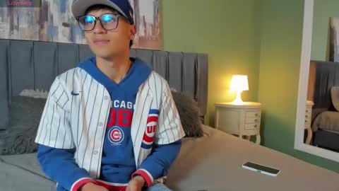 Snapshot of hardcore_heat chatting on January 2026 03:09:01 AM Kade and Demi online show from January 2026 03:09:01 AM