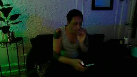 Snapshot of hardigan_dix chatting on November 2025 06:28:02 PM hardigan online show from November 2025 06:28:02 PM