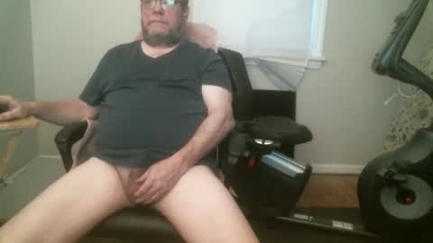 Snapshot of hardmik chatting on February 2026 12:11:01 PM Mik online show from February 2026 12:11:01 PM