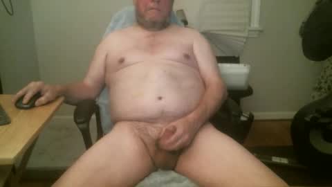 Snapshot of hardmik chatting on April 2026 06:19:01 AM Mik online show from April 2026 06:19:01 AM