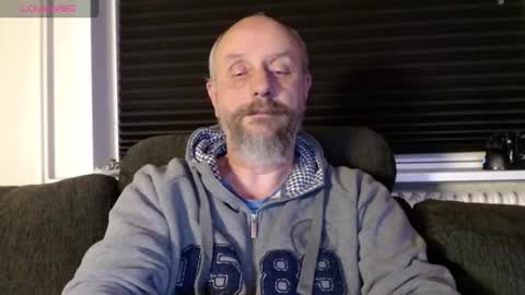 MrLazy online show from October 2025 06:42:01 PM