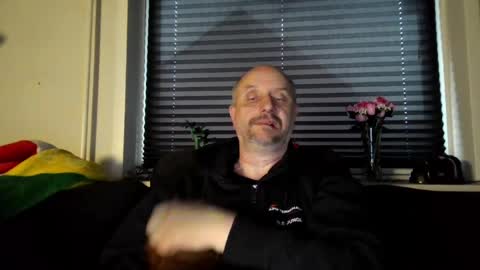 MrLazy online show from June 2026 06:08:02 PM