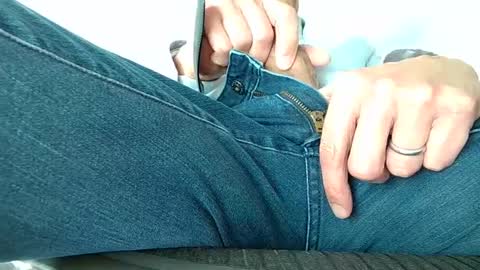 Snapshot of hardonshowoff chatting on February 2025 09:41:02 PM Straight Exhibitionist All Welcome online show from February 2025 09:41:02 PM