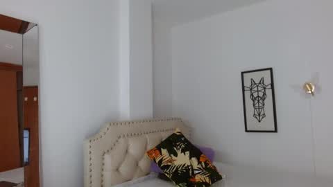       online show from February 2026 06:26:01 AM