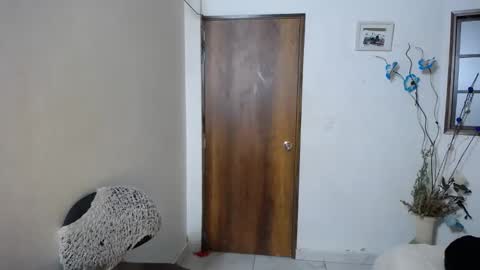 Snapshot of harley_quinns1 chatting on December 2024 01:14:01 AM harley_quinns1 online show from December 2024 01:14:01 AM