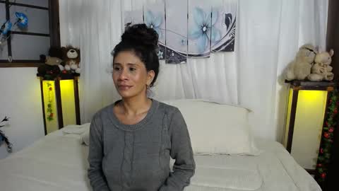 Snapshot of harley_quinns1 chatting on January 2025 09:01:02 PM harley_quinns1 online show from January 2025 09:01:02 PM