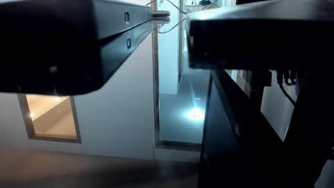     online show from April 2026 02:44:01 AM