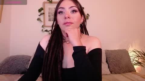 Harmony    Please help me to reach 100 thumbs up online show from February 2025 04:18:02 AM