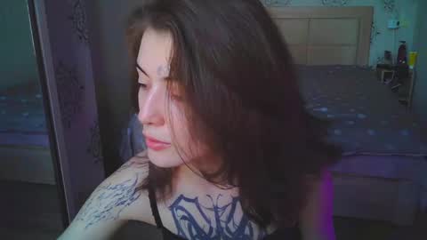 Harris Lola online show from May 2026 03:31:02 PM