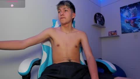 Snapshot of harry_jonshon69 chatting on April 2026 06:27:02 AM harry online show from April 2026 06:27:02 AM