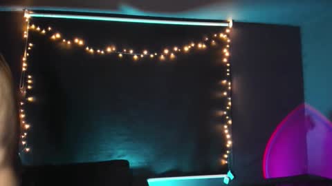  ... online show from September 2025 04:39:02 AM