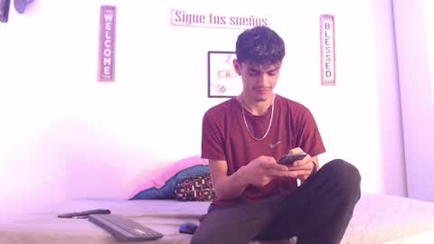 harry thomson online show from December 2024 05:42:01 AM