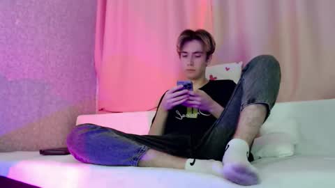 harvey_foster online show from November 2025 11:11:01 AM