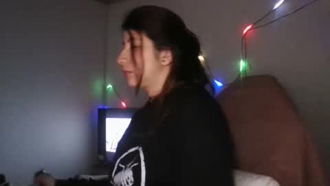 lady online show from March 2026 04:52:01 AM