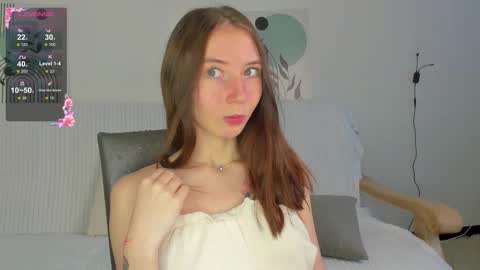 Lola online show from November 2025 08:11:02 AM