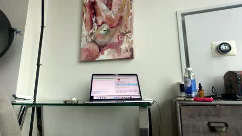 Snapshot of hawt_ass_milf chatting on February 2026 04:18:01 PM Amber - or vip online show from February 2026 04:18:01 PM