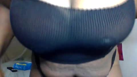 hawtchoc37 online show from November 2025 08:25:02 AM