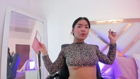 Hayami  online show from January 2025 12:18:01 PM