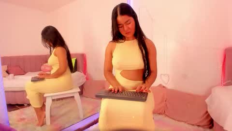 Hayami  online show from November 2025 01:03:01 PM