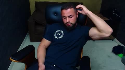 HayesWood online show from October 2025 04:42:01 AM