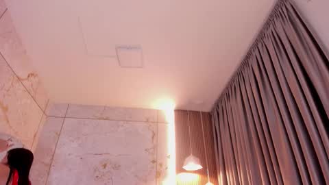 haylenpark online show from December 2025 11:37:01 AM