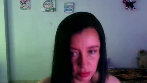 haylie85 online show from November 2025 06:46:02 PM