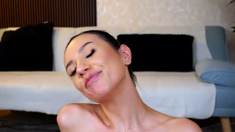 Snapshot of hayliemilf chatting on February 2025 01:30:01 PM Haylie online show from February 2025 01:30:01 PM
