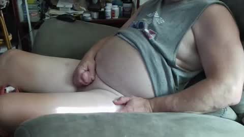 Snapshot of haysay722354422 chatting on May 2026 11:32:02 PM haysay722354422 online show from May 2026 11:32:02 PM