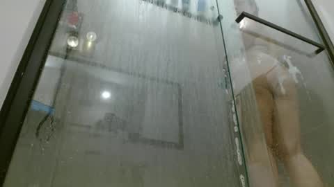 Hazel online show from November 2025 10:19:01 PM