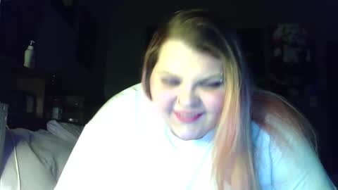 Hazeleyez97 online show from April 2026 06:29:02 AM