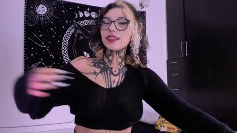 Snapshot of hazellwitch chatting on March 2025 01:14:02 PM Hazell Witch online show from March 2025 01:14:02 PM