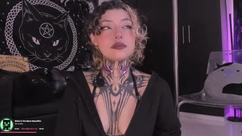 Hazell Witch online show from April 2026 03:49:01 PM