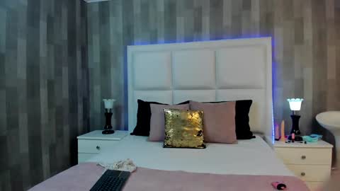 HazelMoret online show from December 2024 11:44:01 AM