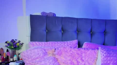 HAZZ SMITH online show from November 2025 06:29:01 PM