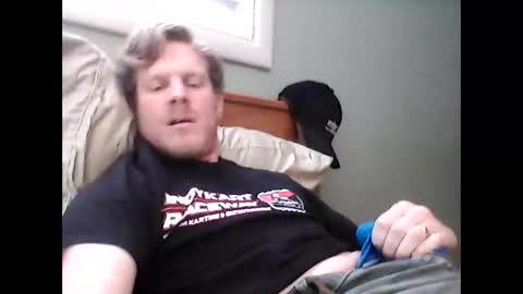 Snapshot of heags83 chatting on February 2025 06:04:02 PM heags83 online show from February 2025 06:04:02 PM