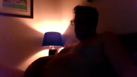 Snapshot of heartofadog604 chatting on November 2025 05:05:02 PM MT online show from November 2025 05:05:02 PM